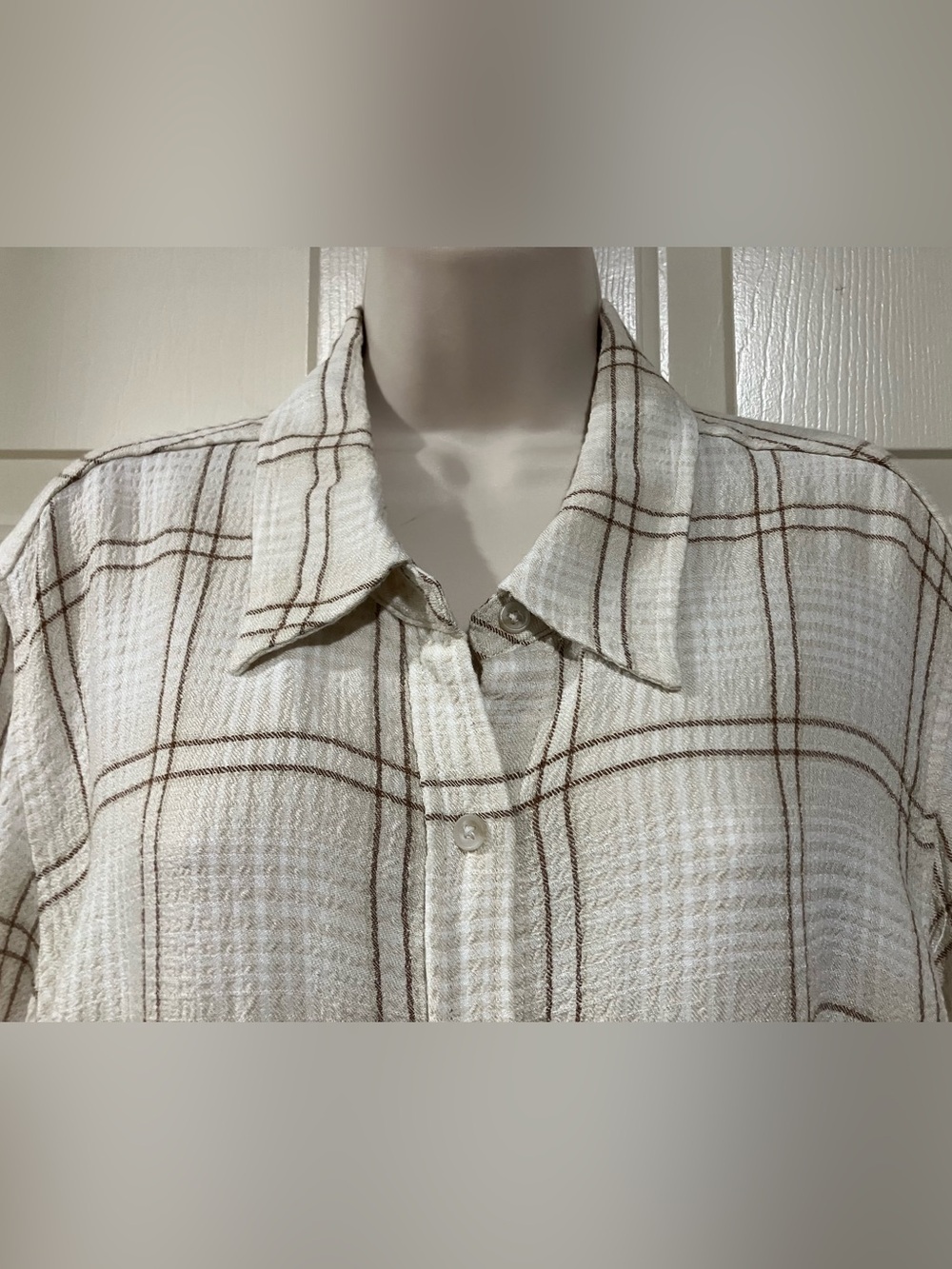 Universal Threads woman XXL button down shirt NWOT - Picture 4 of 12